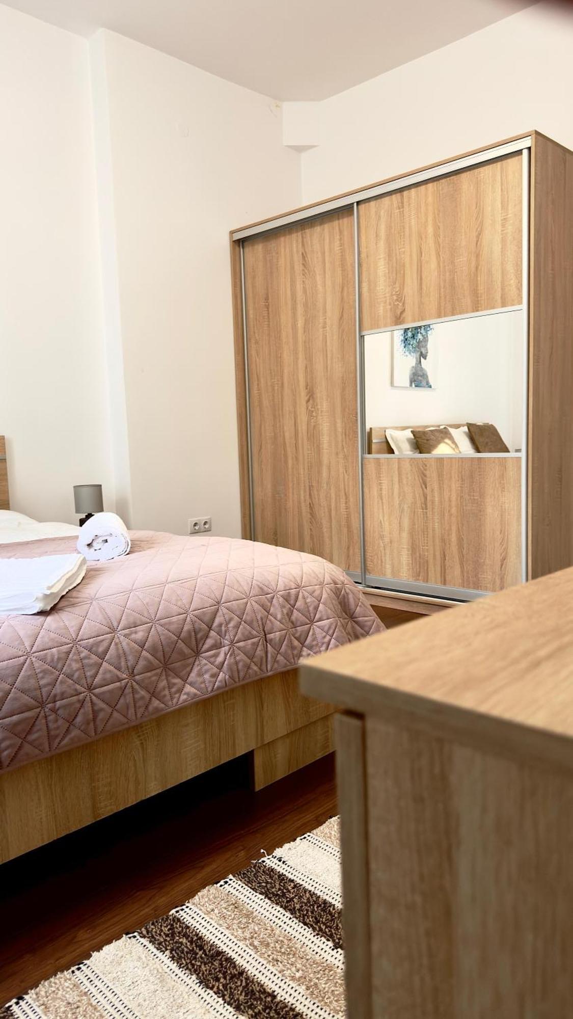 Phoenix Central Apartments Sibiu Exterior foto